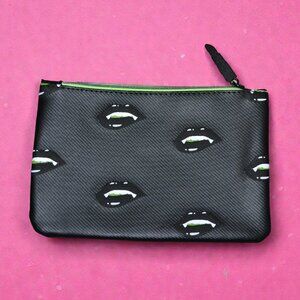 ✨Free with $25 purchase!✨